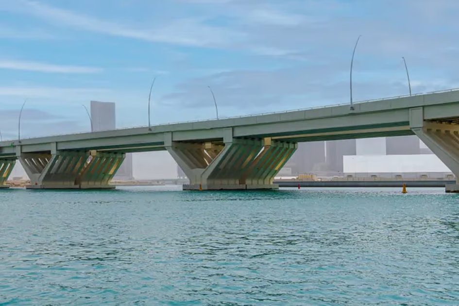 Two new marine bridges in Abu Dhabi to cut rush hour traffic time by 15 minutes