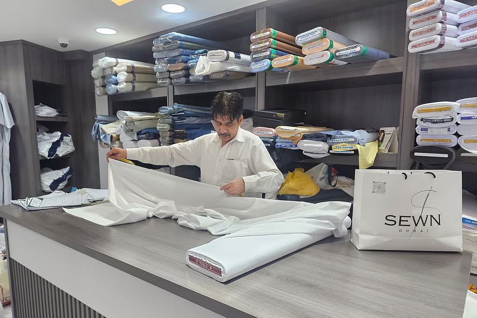 Eid 2026: Global clients wait for Emirati kanduras as flight disruptions slow deliveries