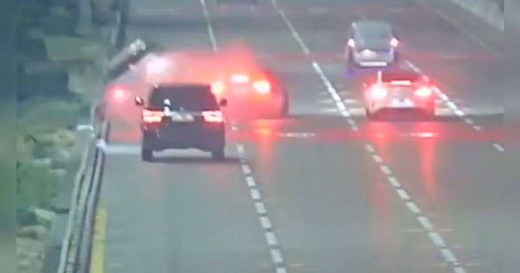 Sudden swerving leading cause of accidents in UAE in 2025 with over 900 cases