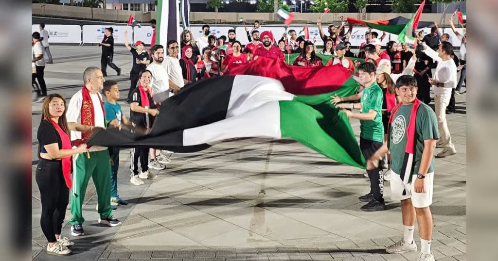 ‘We love UAE’: Families, children light up Dubai streets during Spirit of the UAE Walk