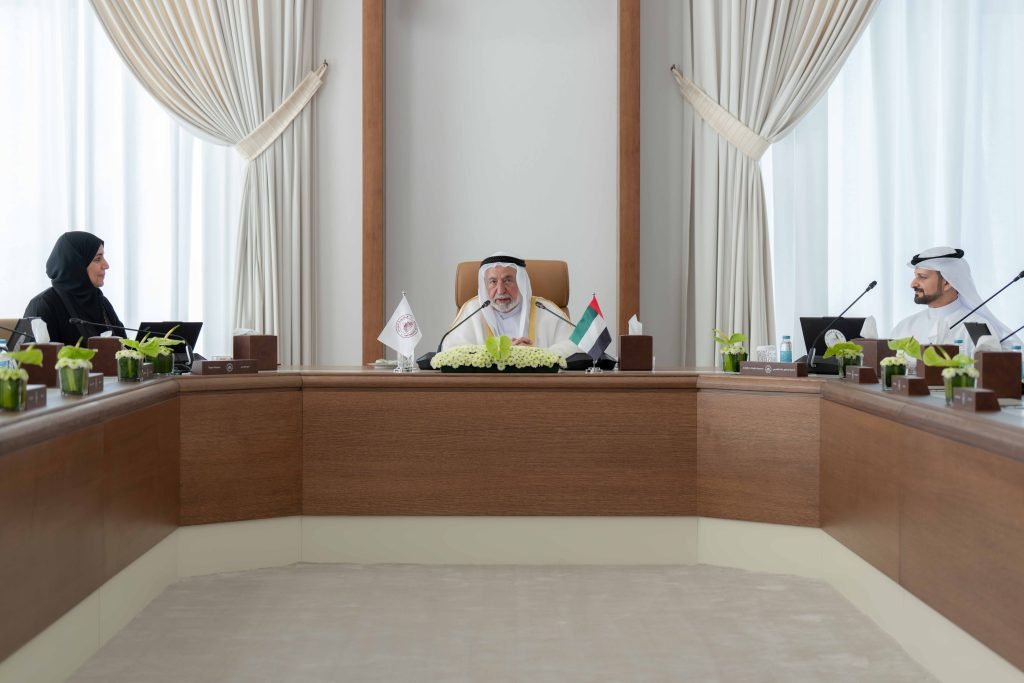 Sharjah Ruler chairs University of Kalba Board of Trustees meeting