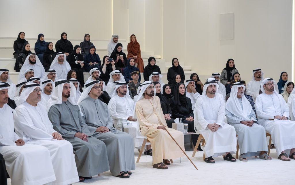 Mohammed bin Rashid honours winners of 2nd edition of ‘Zero Bureaucracy Award’