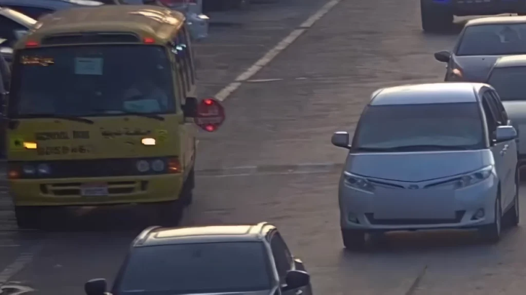 Dh1,000 fine, 10 traffic points for failing to stop for UAE school bus sign