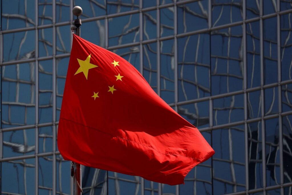 China successfully launches 10 satellites into orbit
